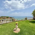 Villa Villla Clementina *