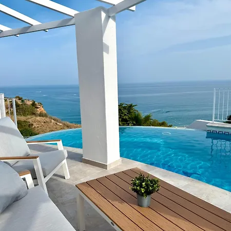 Villla Clementina Villa *